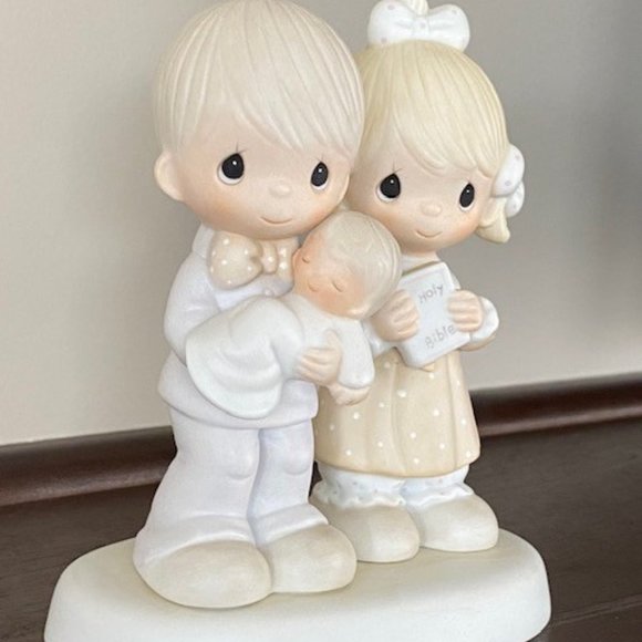 Vintage PRECIOUS MOMENTS  "Rejoicing with You" (Baptism Figurine) - Picture 7 of 8